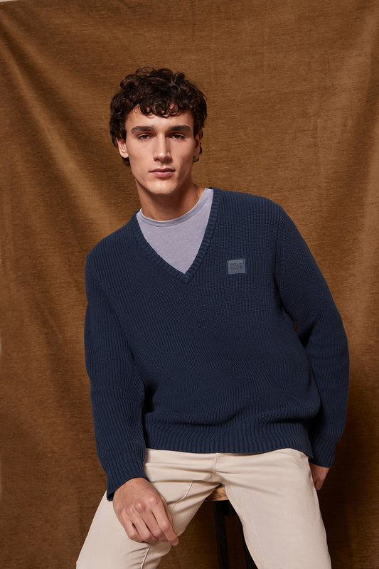 Navy-blue 9-gauge knit jumper with Polo Club detail