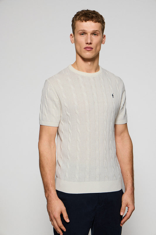 Beige short-sleeve cable-knit jumper with embroidered logo