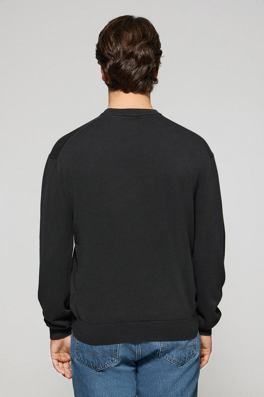 Asphalt grey garment-dyed round neck jumper with embroidered logo